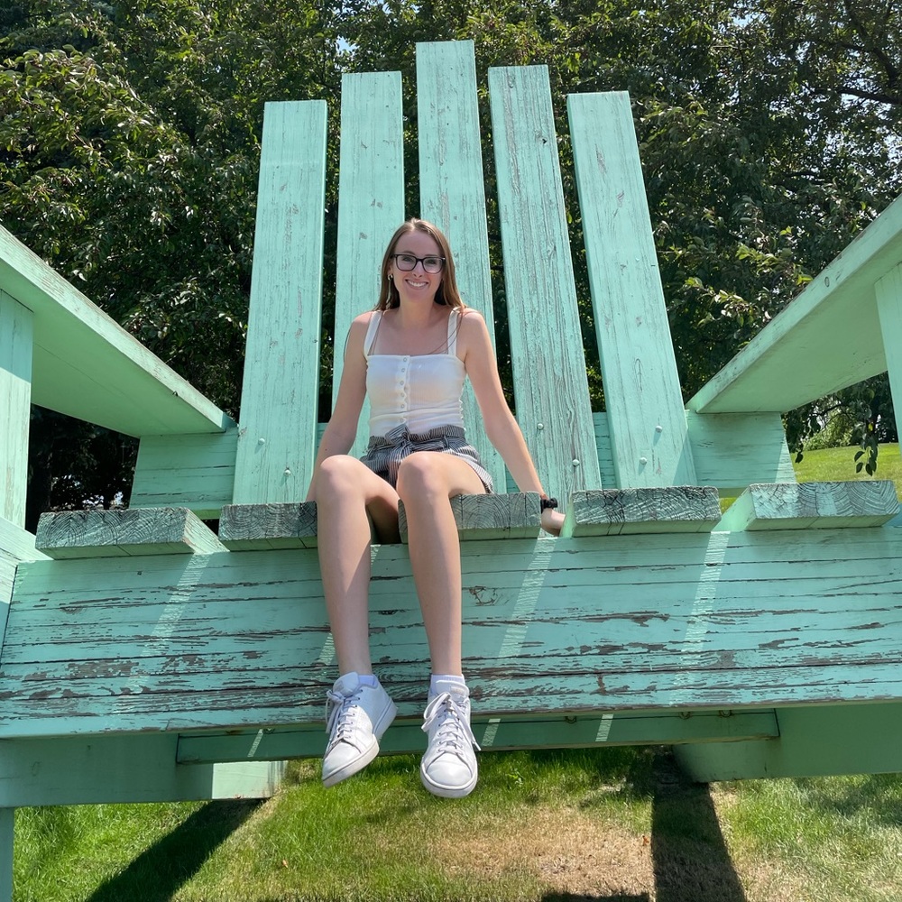 Meet your Posher, Rachel
